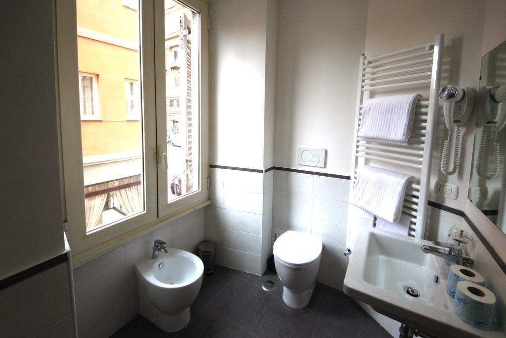 Roma Rooms Colosseum Δωμάτιο φωτογραφία